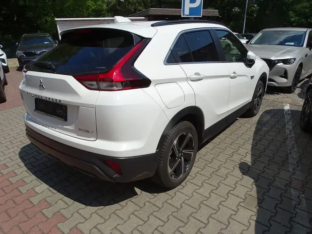 Gebraucht Mitsubishi Eclipse Cross 188 PS (138 kW) 2022 Weiß SUV