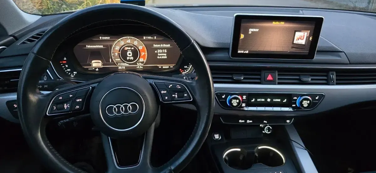 Używany Audi A4 Sport 150 KM (110 kW) 2018 Niebieski Kombi