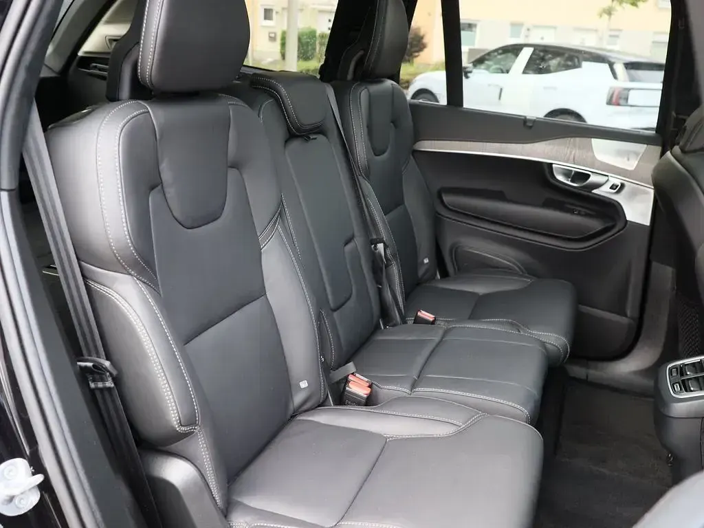 Gebraucht Volvo XC90 Ultimate 235 PS (172 kW) 2023 Schwarz SUV