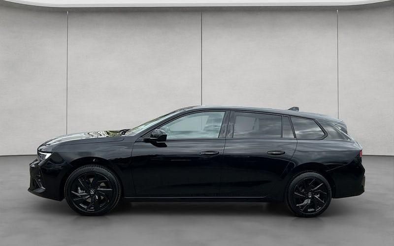 Gebraucht Opel Astra 131 PS (96 kW) 2024 Schwarz Kombi