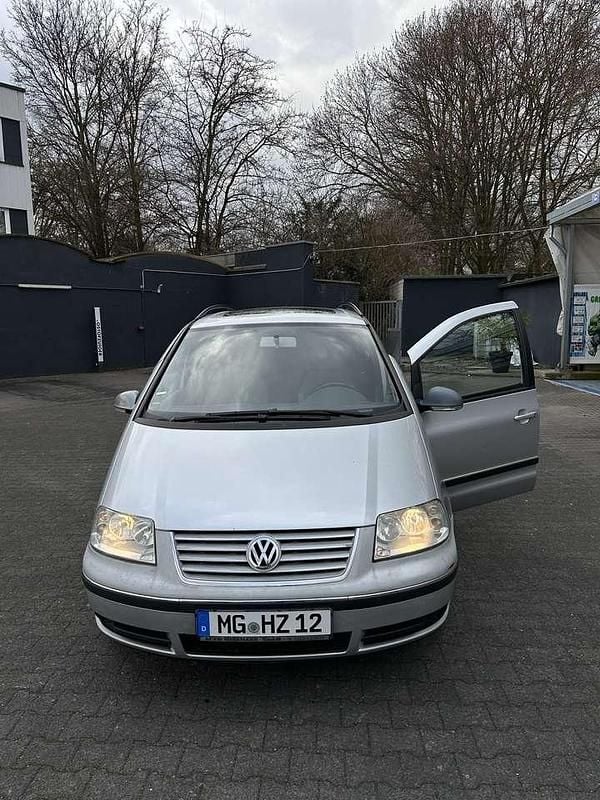 Gebraucht 2006 VW Sharan Freestyle Van / Kleinbus | 2.700 € (Fairer Preis) - Bild 1/4