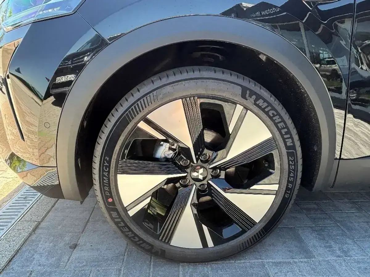 Neu Mitsubishi Grandis Edition 141 PS (103 kW) 2026 Onyxschwarz SUV