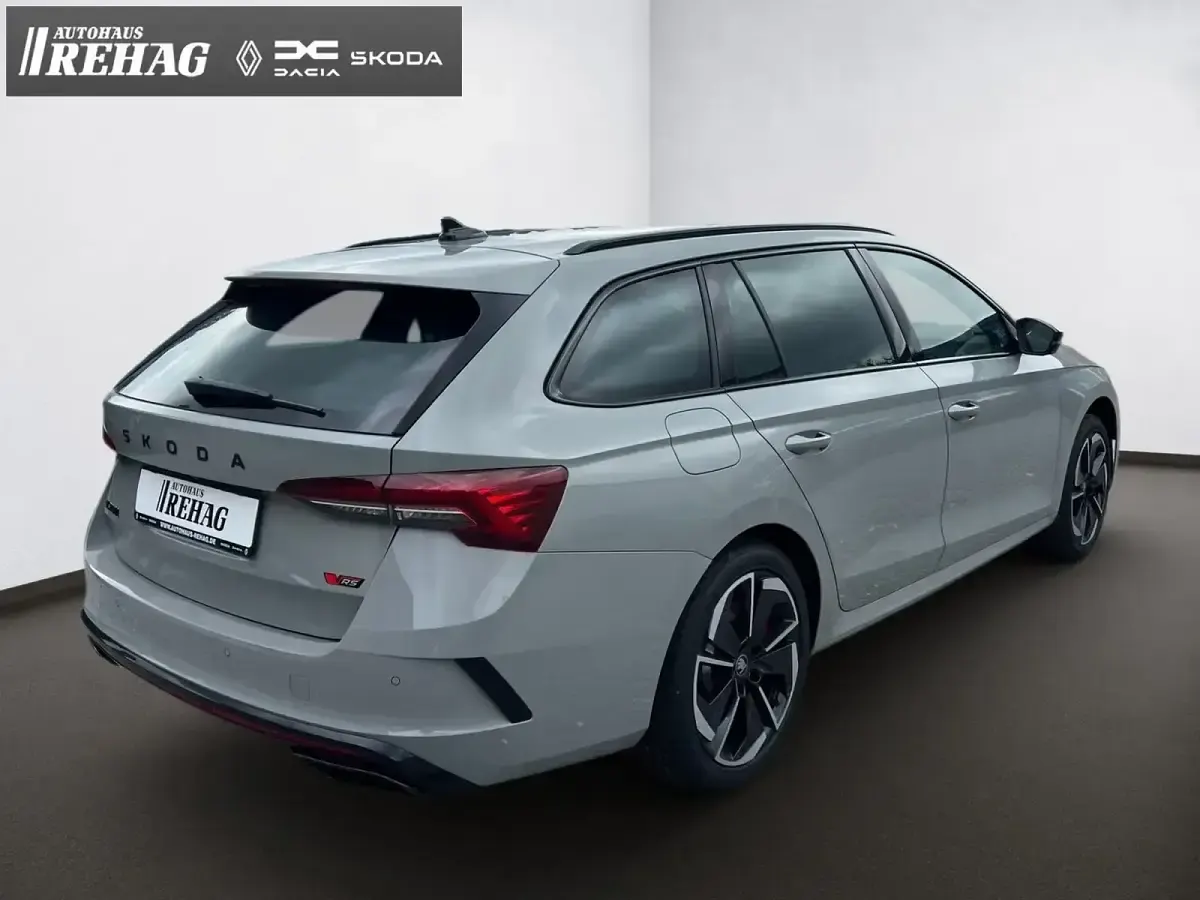 Neu Skoda Octavia RS 265 PS (194 kW) 2025 Grau Kombi