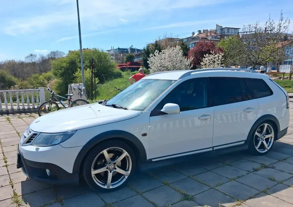 Gebraucht Saab 9-3X 179 PS (131 kW) 2010 Weiß Kombi