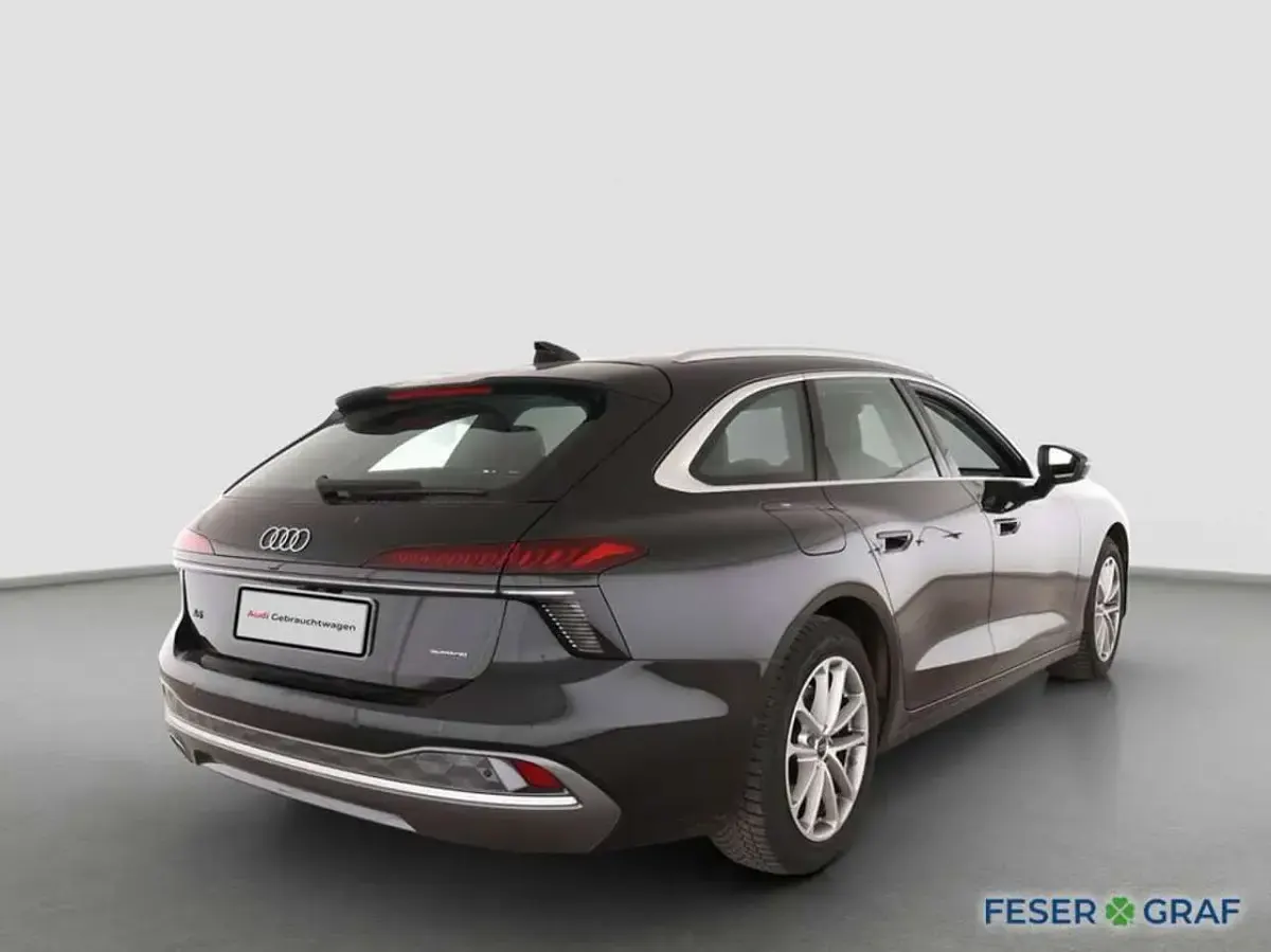 Gebraucht Audi A6 Sport 204 PS (150 kW) 2025 Mythosschwarz metallic Kombi