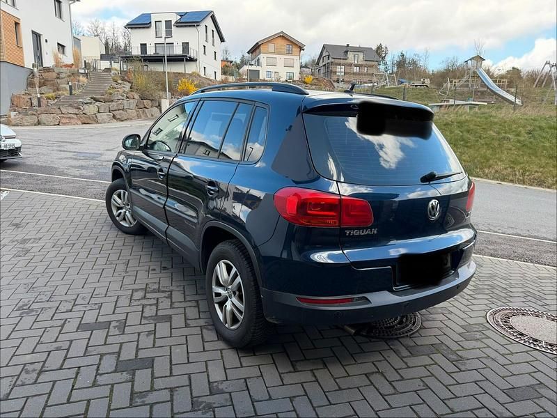 Gebraucht VW Tiguan 122 PS (89 kW) 2011 Blau SUV
