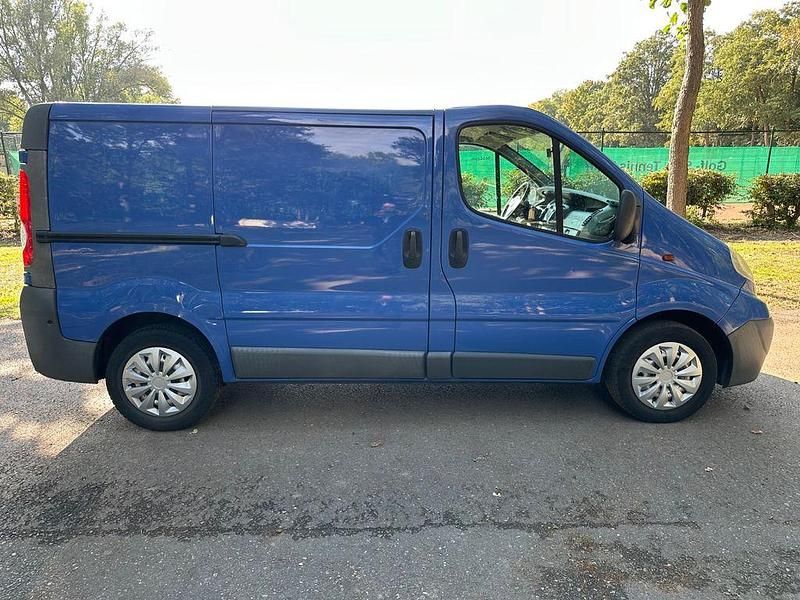 Blau Gebraucht 2007 Opel Vivaro Van | 4.199 € (Superpreis) - Bild 1/4