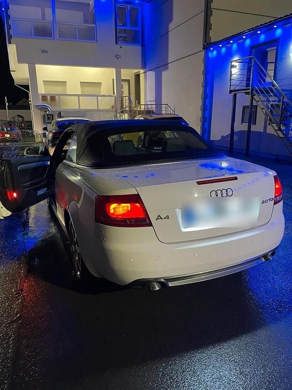 Weiß Gebraucht 2007 Audi A4 Cabriolet S-Line Cabrio | 4.000 € (Superpreis) - Bild 1/4