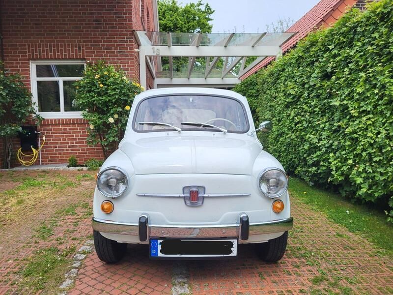 Weiß Gebraucht 1966 Fiat 600D Kleinwagen | 13.500 € - Bild 1/4