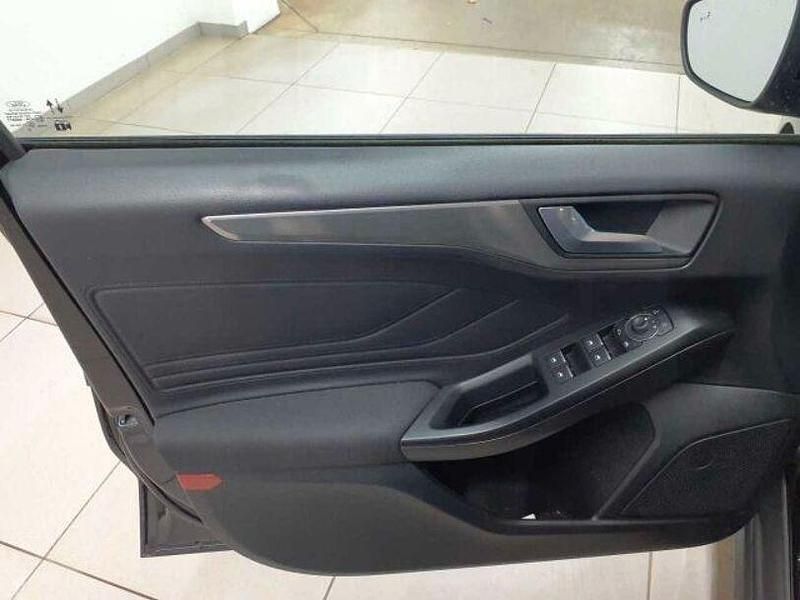 Gebraucht Ford Focus 155 PS (114 kW) 2023 Schwarz Limousine