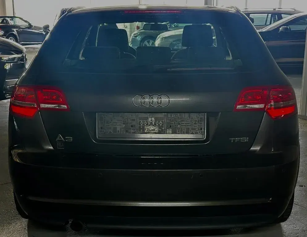 Brugt Audi A3 Attraction 105 HK (77 kW) 2013 Grå Sedan