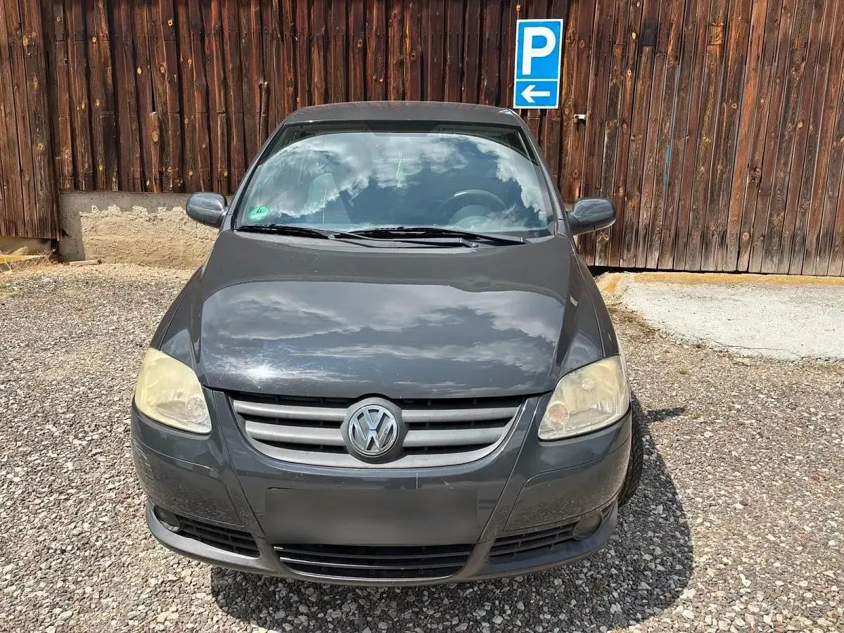 Gebraucht VW Fox 54 PS (39 kW) 2007 Grau Kleinwagen