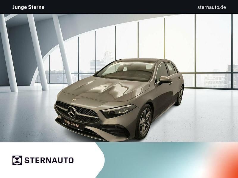 Metalliclack mountaingrau Gebraucht 2024 Mercedes A200 Advanced Plus Limousine | 36.890 € (Teuer) - Bild 1/4