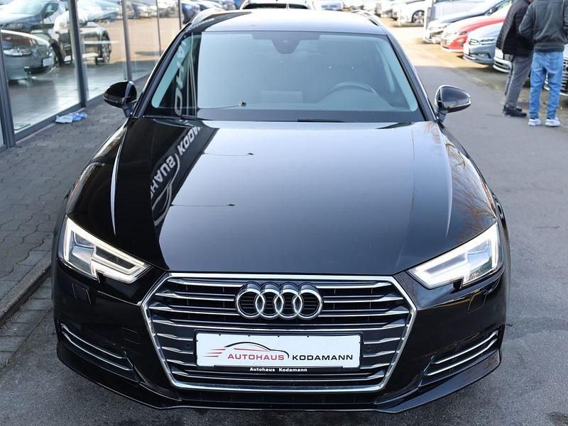 Gebraucht Audi A4 Design 150 PS (110 kW) 2017 Brillantschwarz Kombi