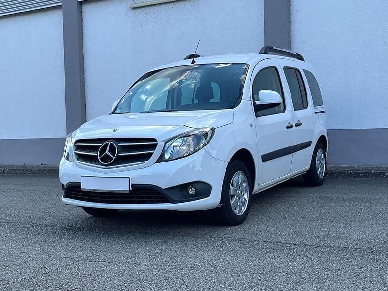 Weiß Gebraucht 2021 Mercedes Citan 108 Edition Kombi | 13.990 € - Bild 1/4