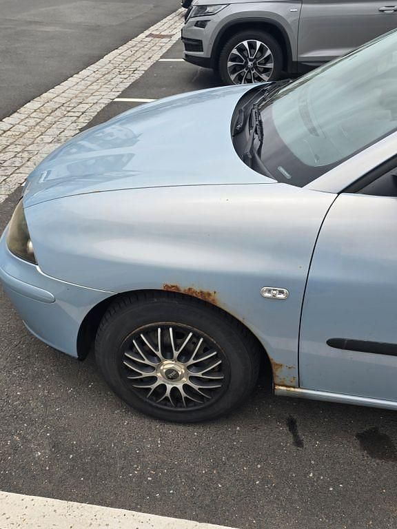 Gebraucht Seat Ibiza 75 PS (55 kW) 2002 Blau Kleinwagen