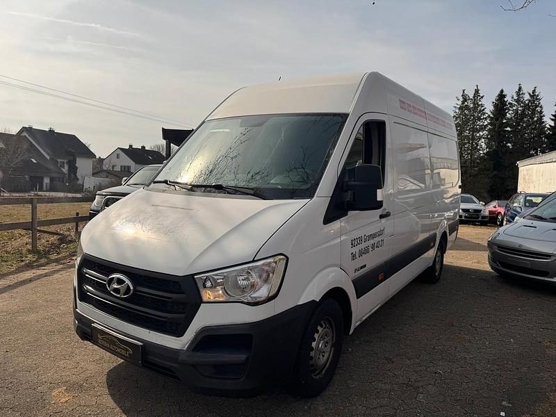 Gebraucht Hyundai H 350 150 PS (110 kW) 2018 Weiß Van