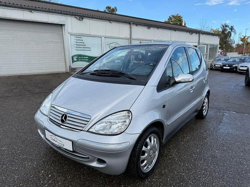 Silber Gebraucht 2003 Mercedes A160 Elegance Van / Kleinbus | 3.990 € (Teuer) - Bild 1/4