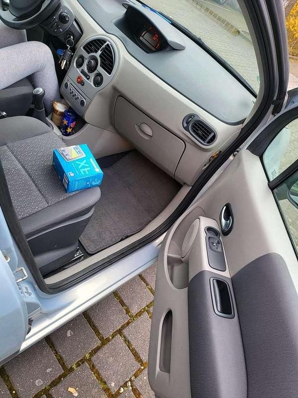 Gebraucht Renault Modus 75 PS (55 kW) 2005 Grau Van / Kleinbus