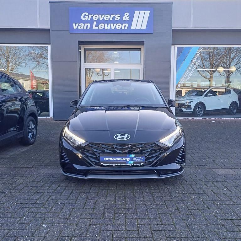 Gebraucht Hyundai i20 Trend 101 PS (74 kW) 2024 Schwarz Kleinwagen