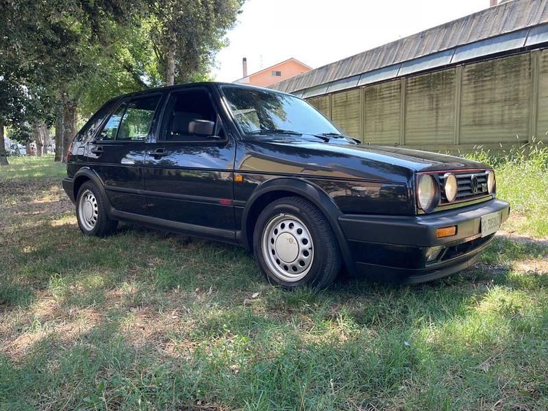 Schwarz Gebraucht 1990 VW Golf II GTI Limousine | 18.500 € - Bild 1/4