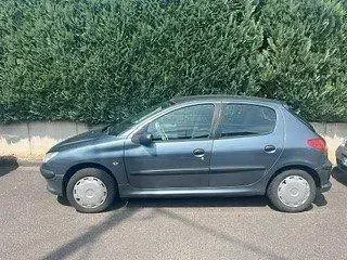 Gebraucht Peugeot 206 68 PS (50 kW) 2008 Grau Kleinwagen