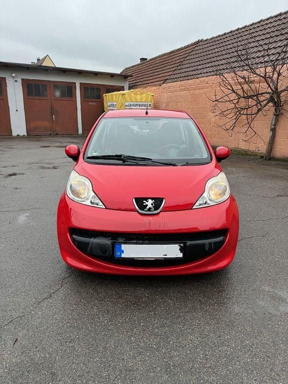Rot Gebraucht 2007 Peugeot 107 Filou Kleinwagen | 1.300 € (Guter Preis) - Bild 1/4