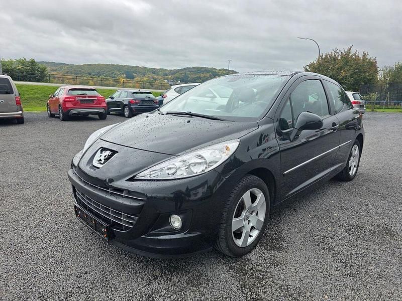 Blau Gebraucht 2011 Peugeot 207 Premium Kleinwagen | 3.990 € (Fairer Preis) - Bild 1/4