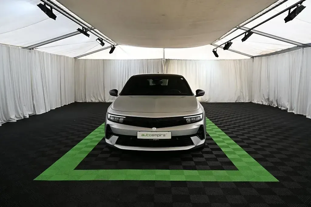Gebraucht Opel Astra GS Line 145 PS (106 kW) 2025 Silber Kleinwagen