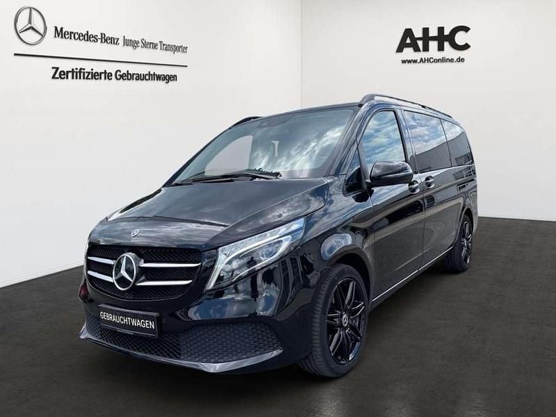 Schwarz Gebraucht 2020 Mercedes V250 AMG line Van / Kleinbus | 51.990 € (Guter Preis) - Bild 1/4