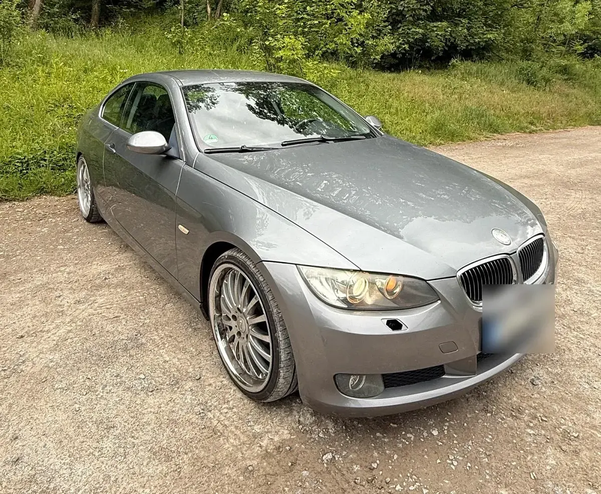 Używany BMW 325 218 KM (160 kW) 2008 Szary Coupe