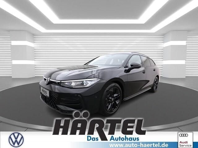 Grenadillschwarz (black), metallic Gebraucht 2024 VW Passat Style Kombi | 43.600 € (Fairer Preis) - Bild 1/4