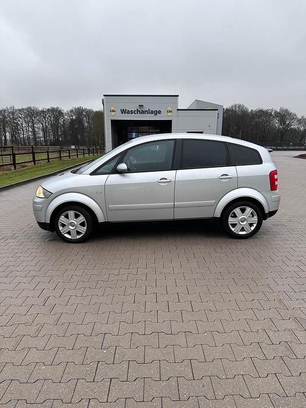 Gebraucht Audi A2 75 PS (55 kW) 2003 Silber Kleinwagen