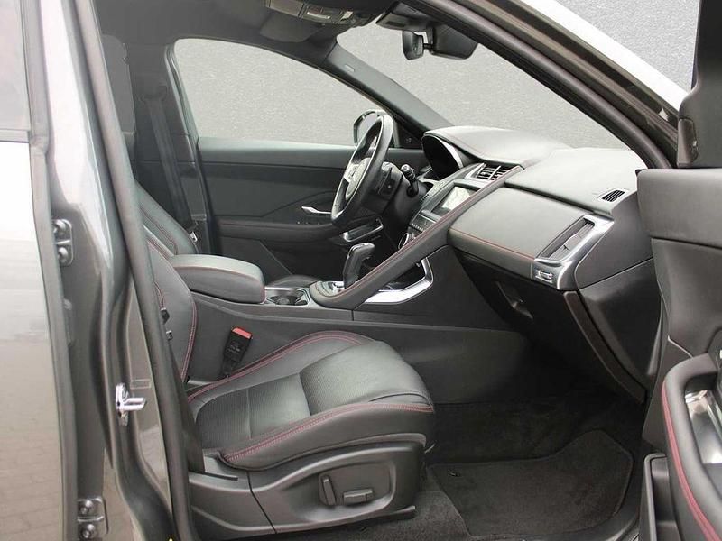 Gebraucht Jaguar E-Pace Chequered Flag 181 PS (133 kW) 2020 Grau SUV