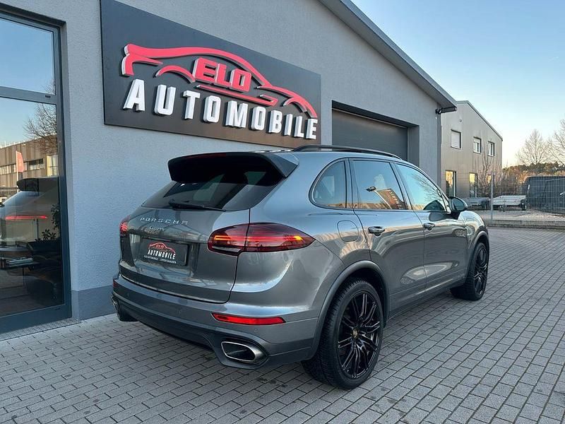 Gebraucht Porsche Cayenne 262 PS (192 kW) 2015 Grau SUV