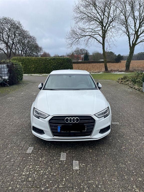 Gebraucht Audi A3 Ambiente 150 PS (110 kW) 2017 Weiß Limousine