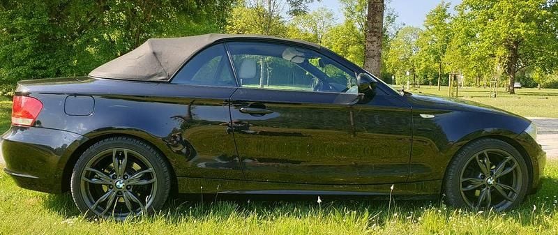 Gebraucht BMW 118 Cabriolet Advantage 143 PS (105 kW) 2011 Schwarz Cabrio