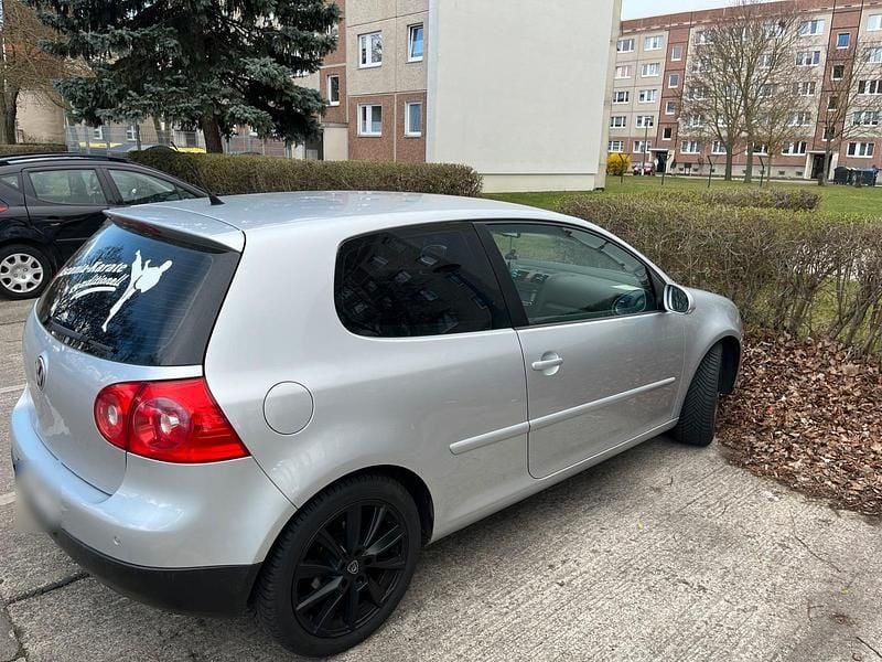 Gebraucht VW Golf V 116 PS (85 kW) 2007 Silber Limousine