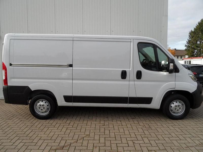 Gebraucht Opel Movano Edition 140 PS (102 kW) 2024 Casablancaweiß Van