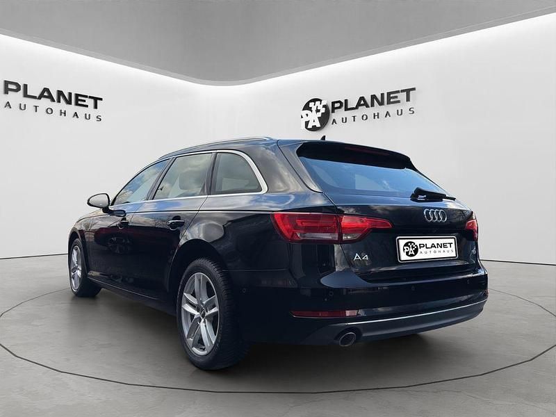 Gebraucht Audi A4 Sport 150 PS (110 kW) 2016 Schwarz Kombi