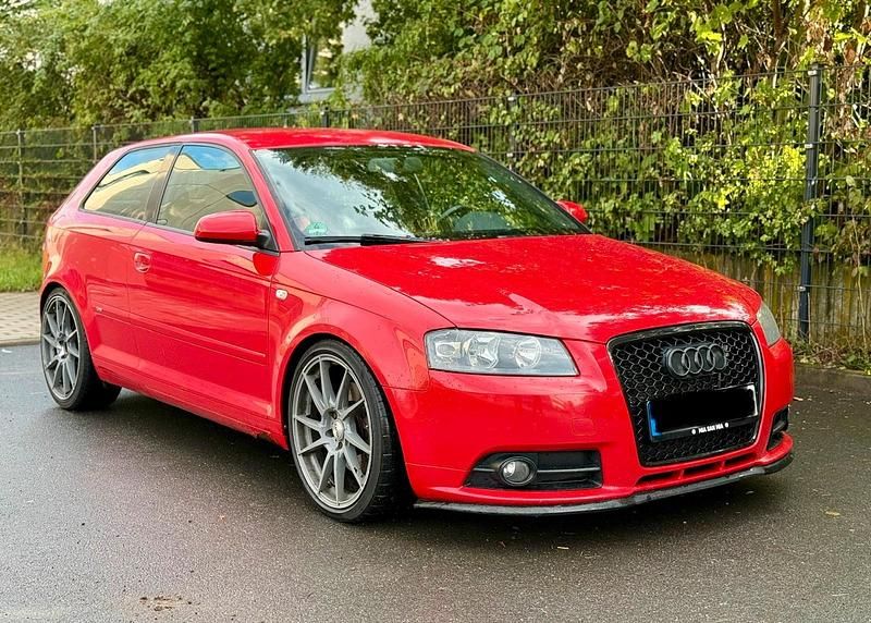 Rot Gebraucht 2006 Audi S3 Limousine | 1.900 € - Bild 1/4