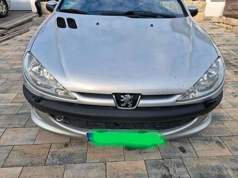 Gebraucht Peugeot 206 CC 109 PS (80 kW) 2002 Cabrio