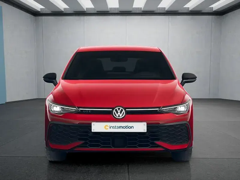 Gebraucht VW Golf VIII 272 PS (200 kW) 2025 Rot Kleinwagen
