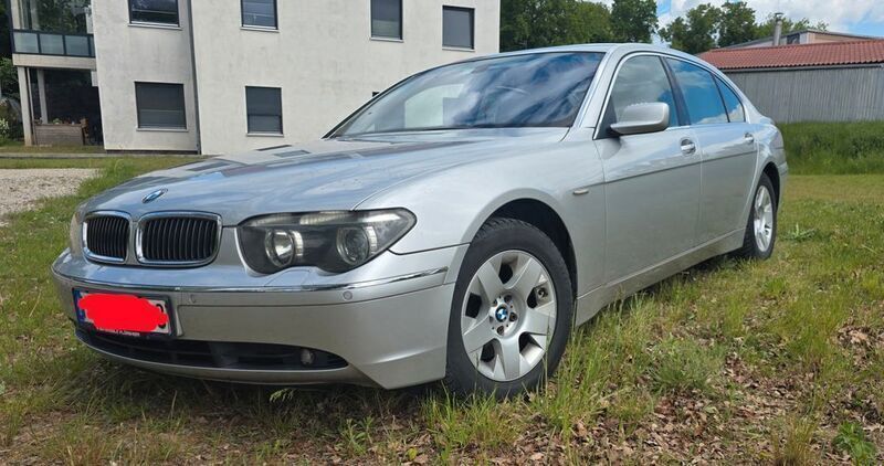 Silber Gebraucht 2003 BMW 745L Limousine | 3.799 € - Bild 1/4