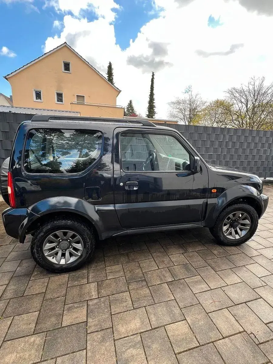 Gebraucht Suzuki Jimny Style 86 PS (63 kW) 2009 Grün SUV