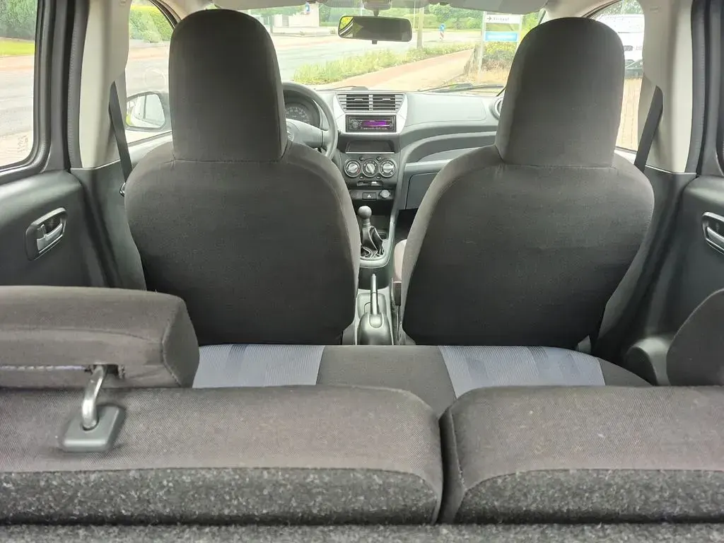 Gebraucht Suzuki Alto Basic 68 PS (50 kW) 2014 Grau Kleinwagen
