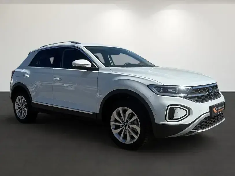 Second-hand VW T-Roc Style 150 CP (110 kW) 2024 Alb SUV