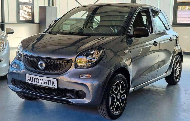 Second-hand Smart ForFour 90 CP (66 kW) 2018 Negru Hatchback