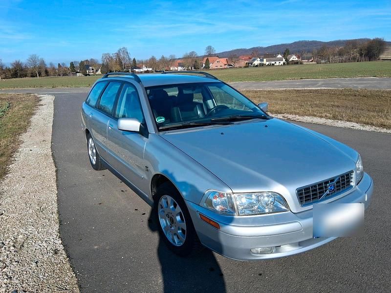 Gebraucht Volvo V40 136 PS (100 kW) 2003 Silber Kombi