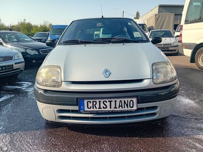 Gebraucht Renault Clio II 90 PS (66 kW) 1999 Grau Kleinwagen